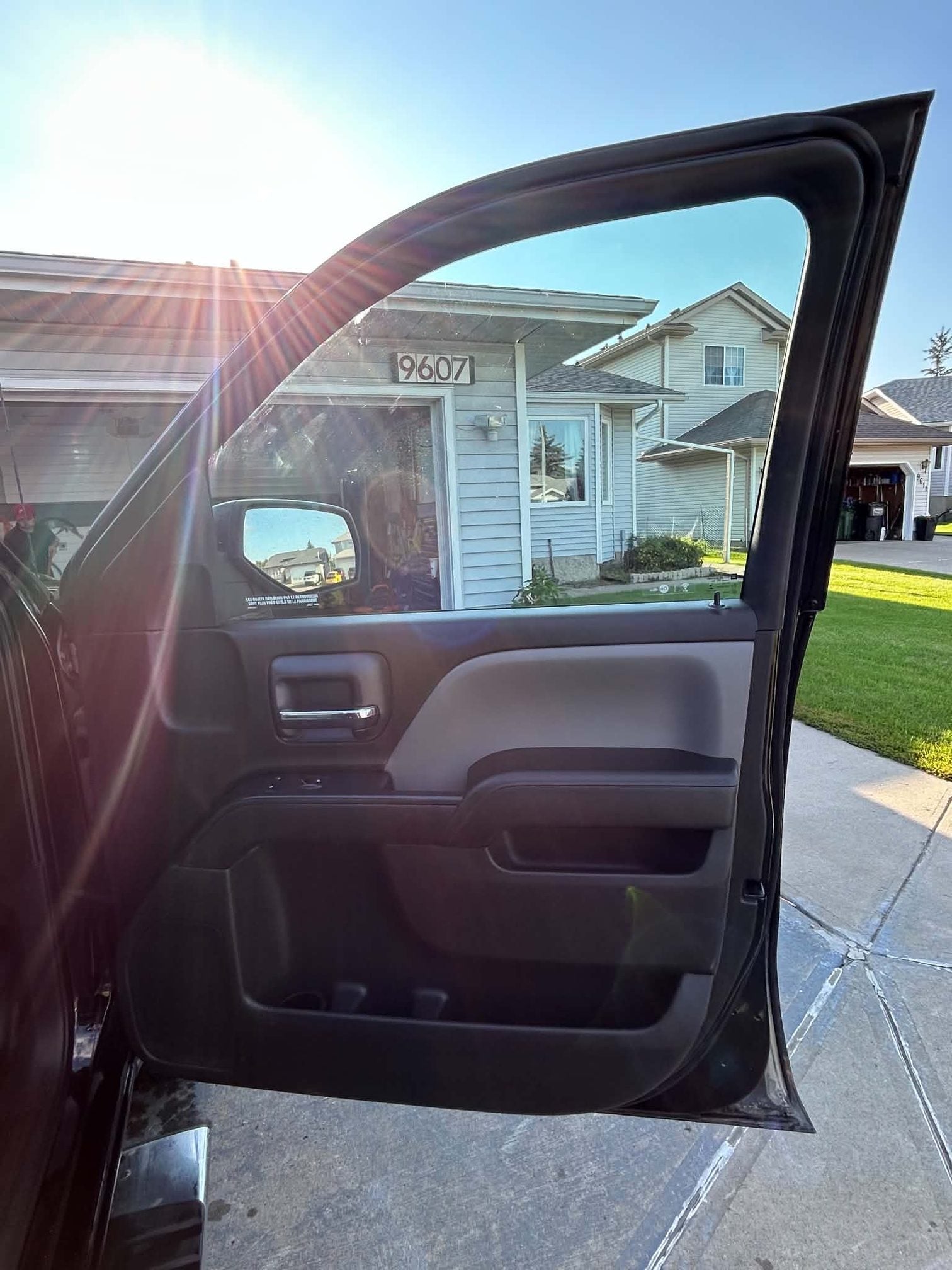 Crew-cab Pickup
